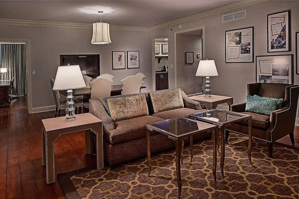 Отель St. Louis Union Station Hotel, Curio Collection By Hilton